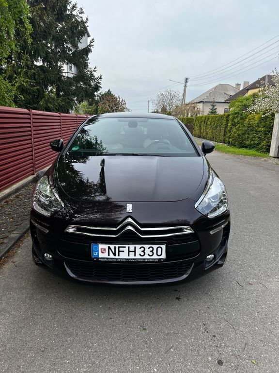 Violett Gebraucht 2014 Citroën DS5 Sport Chic Kleinwagen | 11.800 € (Fairer Preis) - Bild 1/4