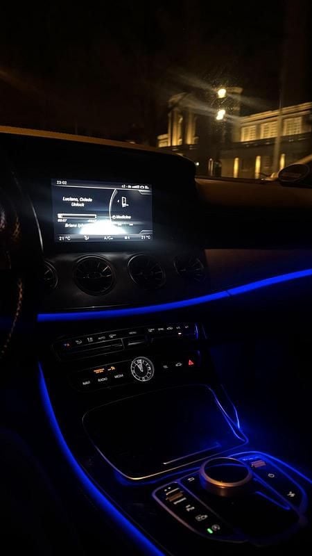 Gebraucht Mercedes E200 AMG line 184 PS (135 kW) 2018 Schwarz Coupé