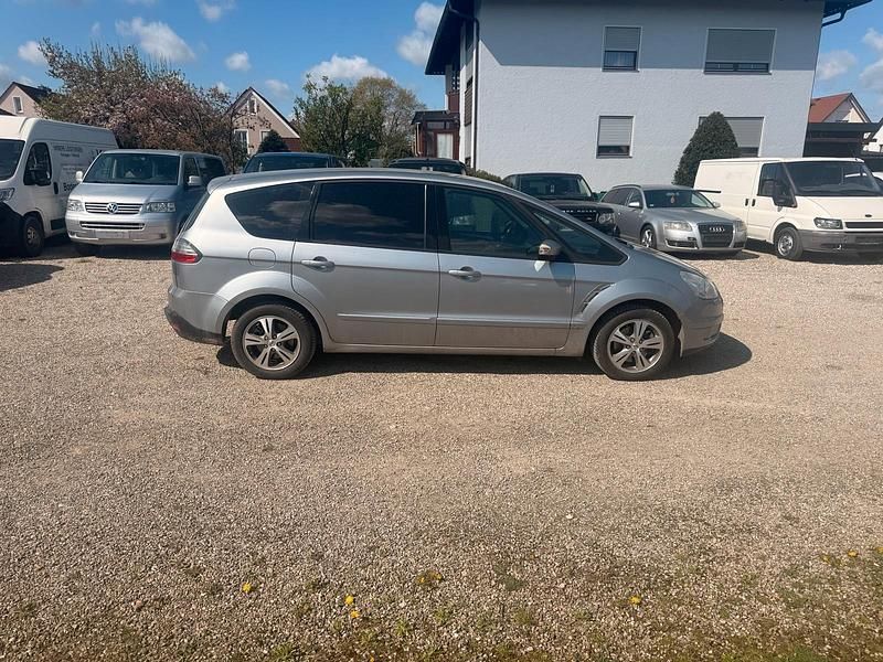 Gebraucht Ford S-MAX S 140 PS (102 kW) 2007 Silber Van / Kleinbus