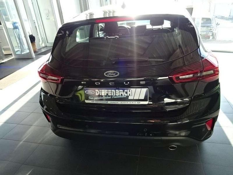 Neu Ford Focus Titanium 155 PS (114 kW) 2026 Obsidianschwarz metallic Limousine