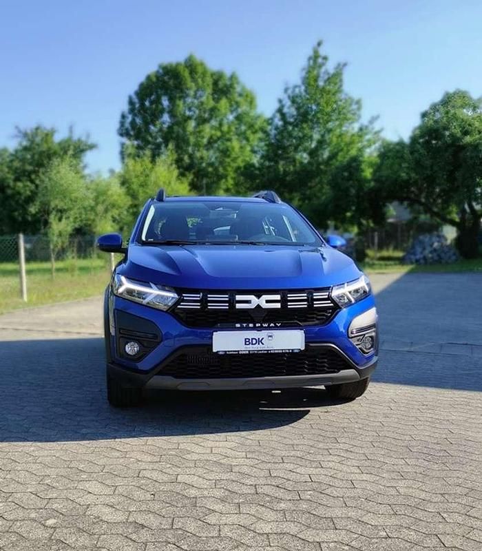 Gebraucht Dacia Sandero Expression 91 PS (66 kW) 2024 Ironblau metallic Kleinwagen