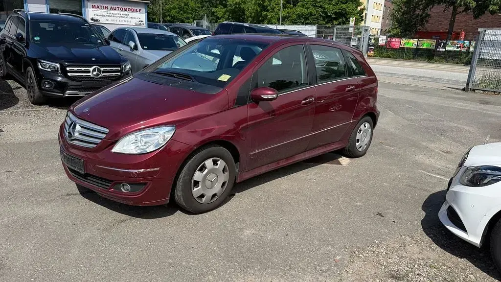 Gebraucht Mercedes B170 116 PS (85 kW) 2005 Rot Van / Kleinbus