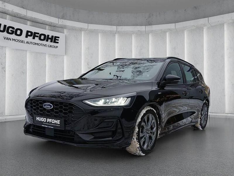 Gebraucht Ford Focus ST-Line 116 PS (85 kW) 2024 Agate black metallic Kombi