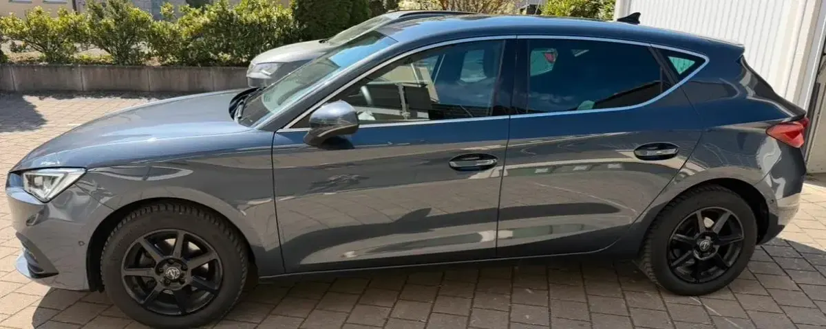Gebraucht Seat Leon 150 PS (110 kW) 2021 Grau Limousine