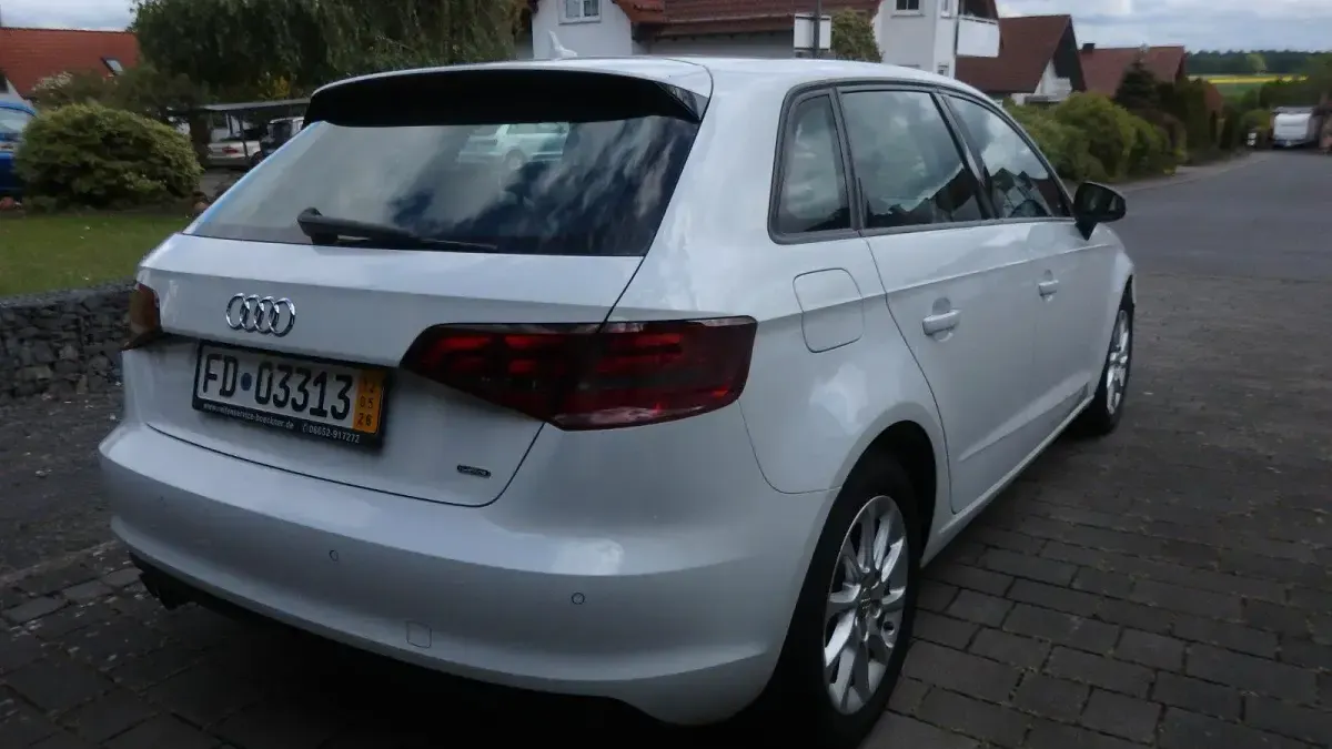 Gebraucht Audi A3 Attraction 185 PS (136 kW) 2014 Weiß Kombi