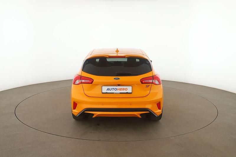 Gebraucht Ford Focus ST 280 PS (205 kW) 2019 Orange Limousine