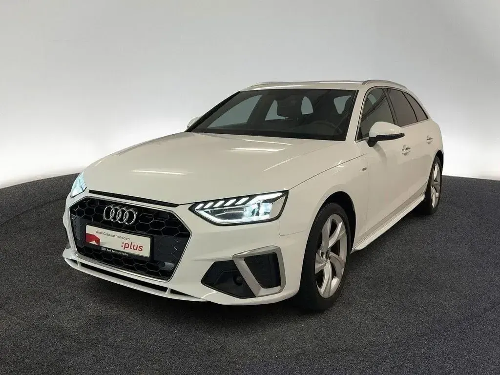 Gebraucht Audi A4 S-Line 150 PS (110 kW) 2023 Ibisweiß Kombi