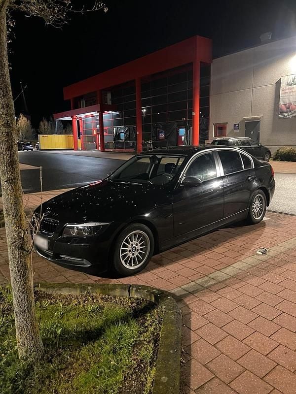Gebraucht BMW 325 218 PS (160 kW) 2005 Schwarz Limousine