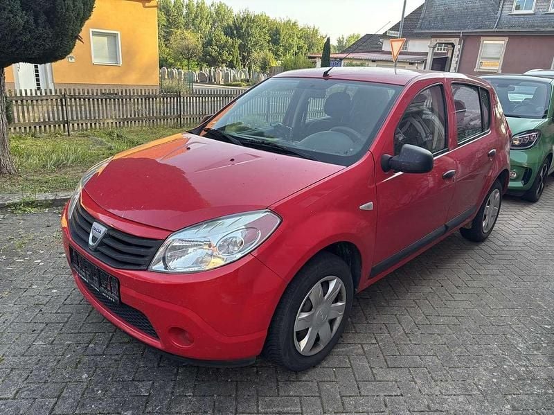 Rot Gebraucht 2009 Dacia Sandero Kleinwagen | 1.699 € (Fairer Preis) - Bild 1/3