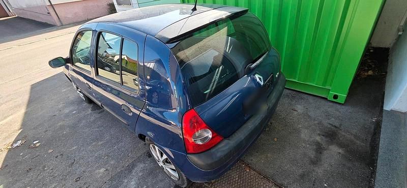 Gebraucht Renault Clio II 75 PS (55 kW) 2003 Blau Kleinwagen