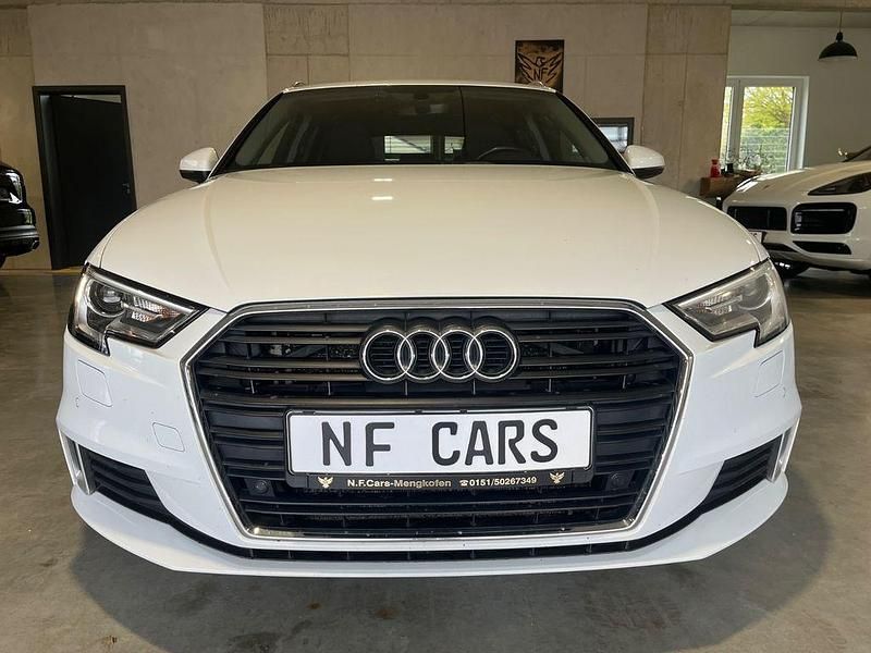 Używany Audi A3 Sport 150 KM (110 kW) 2017 Biały Sedan/Limuzyna