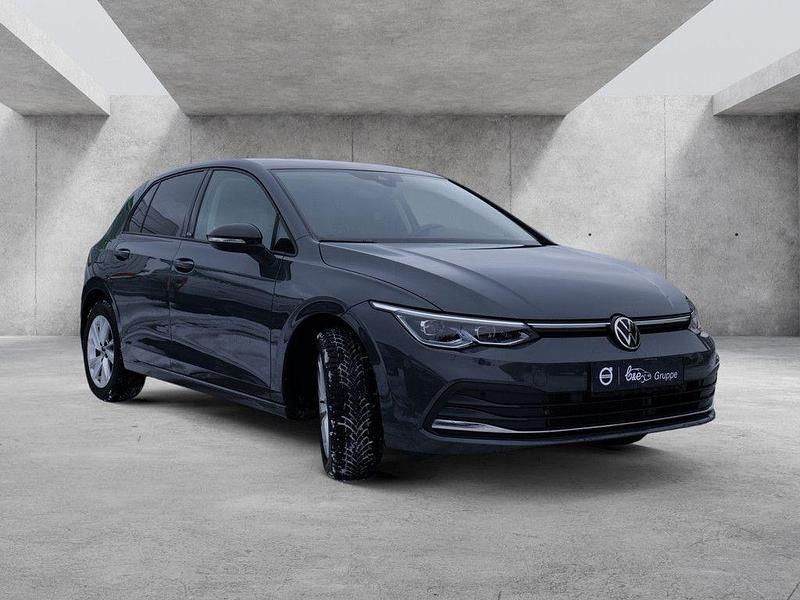 Gebraucht VW Golf VIII Active 110 PS (80 kW) 2022 Grau Limousine