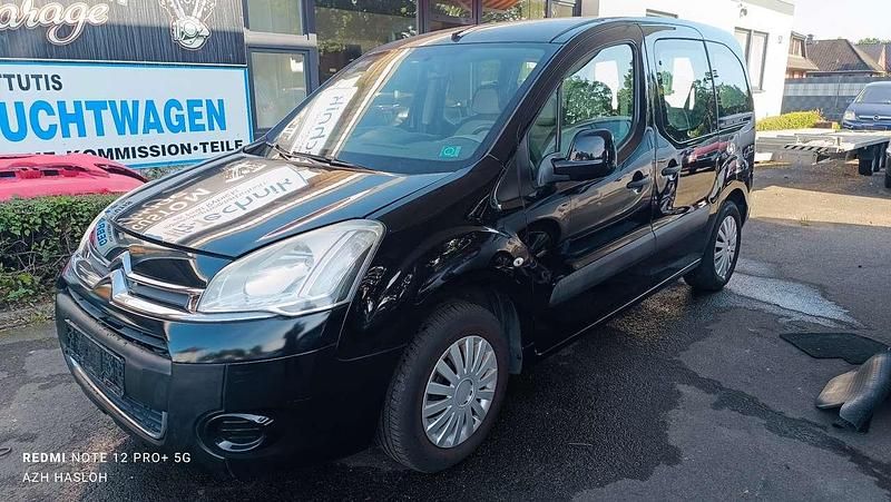 Noir onyx Gebraucht 2013 Citroën Berlingo Tendance Van / Kleinbus | 6.330 € (Fairer Preis) - Bild 1/4