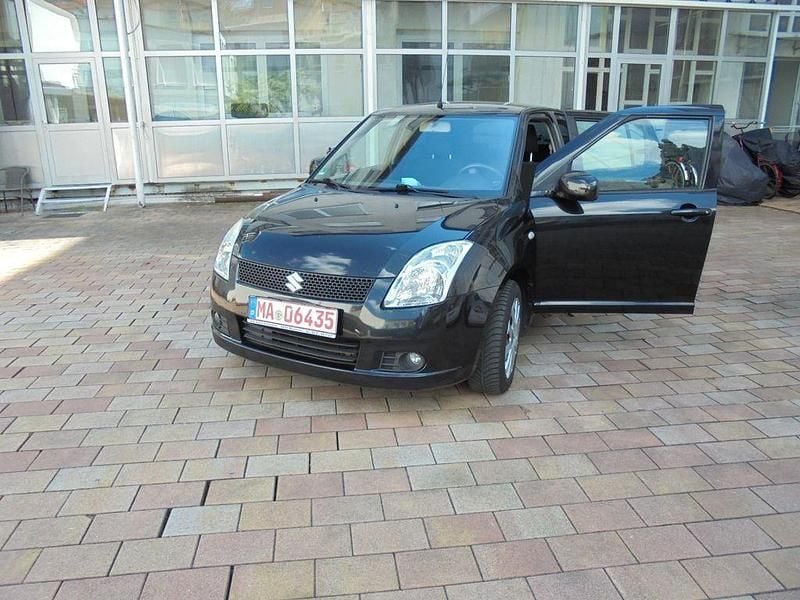 Gebraucht Suzuki Swift Comfort 92 PS (67 kW) 2007 Schwarz Kleinwagen