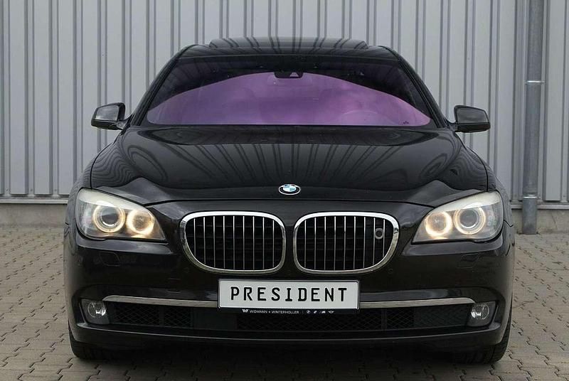 Schwarz Gebraucht 2011 BMW 750L Performance Limousine | 19.500 € - Bild 1/4