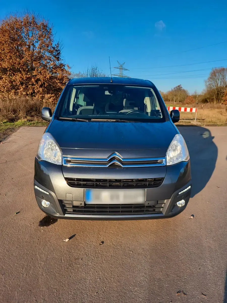 Gebraucht Citroën Berlingo 120 PS (88 kW) 2016 Grau Van / Kleinbus