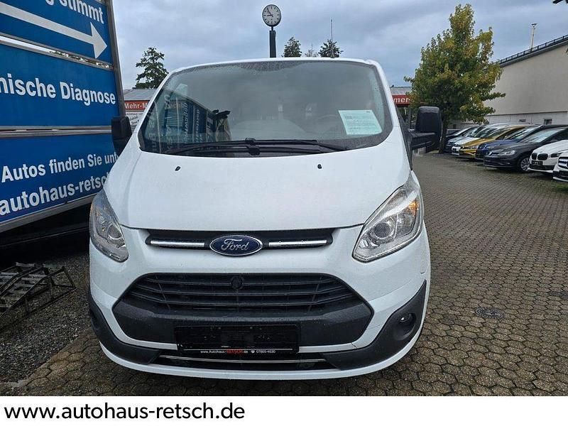 Weiß Gebraucht 2017 Ford Transit Trend Kombi | 17.500 € (Teuer) - Bild 1/4