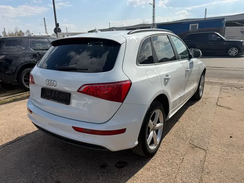 Second-hand Audi Q5 S-Line 170 CP (125 kW) 2012 Alb SUV