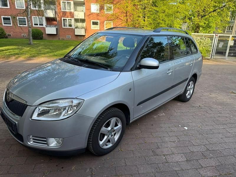 Second-hand Skoda Fabia GreenLine 80 CP (58 kW) 2008 Argintiu Break