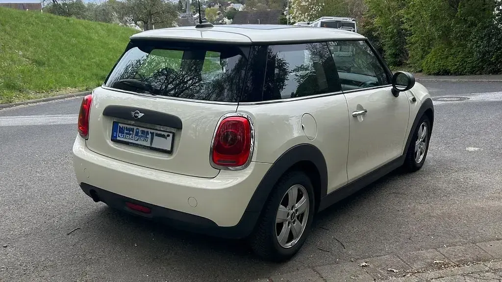 Gebraucht Mini ONE Salt 102 PS (75 kW) 2015 Weiß Kleinwagen