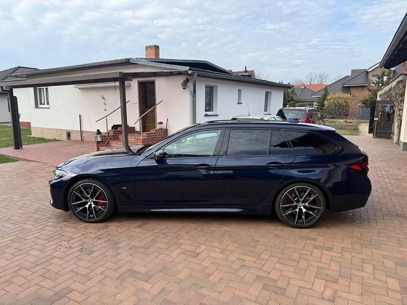 Gebraucht BMW 540 Performance 333 PS (244 kW) 2020 Blau Kombi