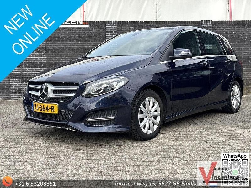 Blau Gebraucht 2016 Mercedes B180 Ambition Van / Kleinbus | 5.850 € (Superpreis) - Bild 1/4