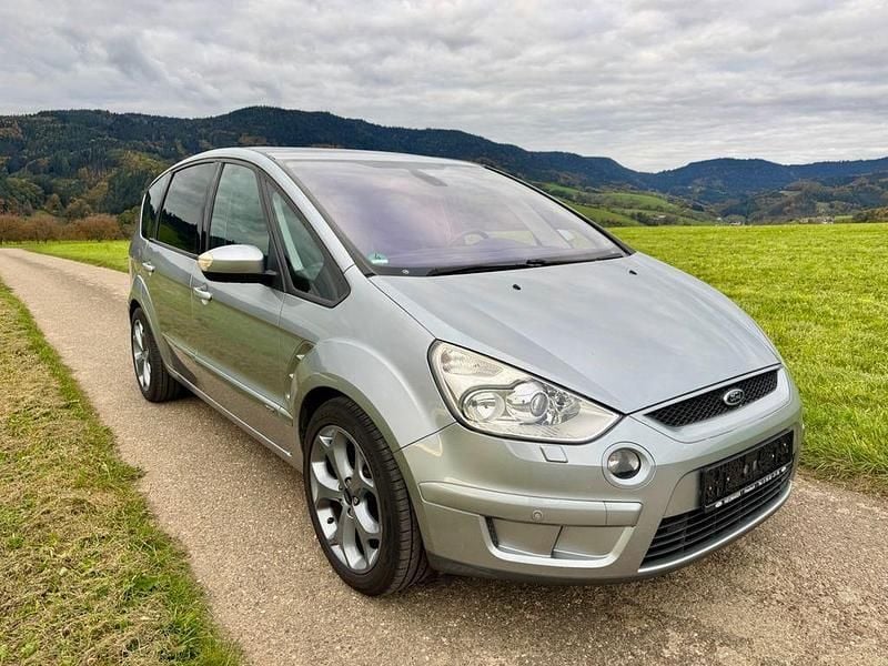 Silber Gebraucht 2006 Ford S-MAX Titanium Van / Kleinbus | 4.990 € (Teuer) - Bild 1/4