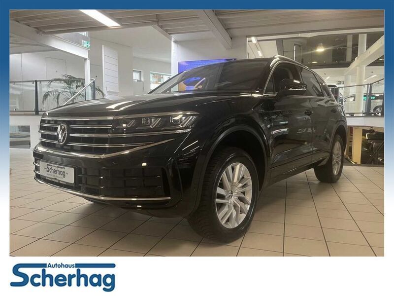 Schwarz (grenadillschwarz) Gebraucht 2024 VW Touareg Elegance SUV | 55.970 € (Guter Preis) - Bild 1/4