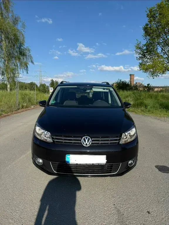 Gebraucht VW Touran 105 PS (77 kW) 2012 Schwarz Van / Kleinbus