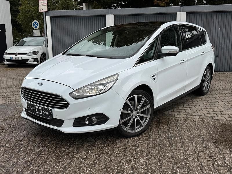 Weiß Gebraucht 2016 Ford S-MAX S Van / Kleinbus | 12.980 € (Superpreis) - Bild 1/4