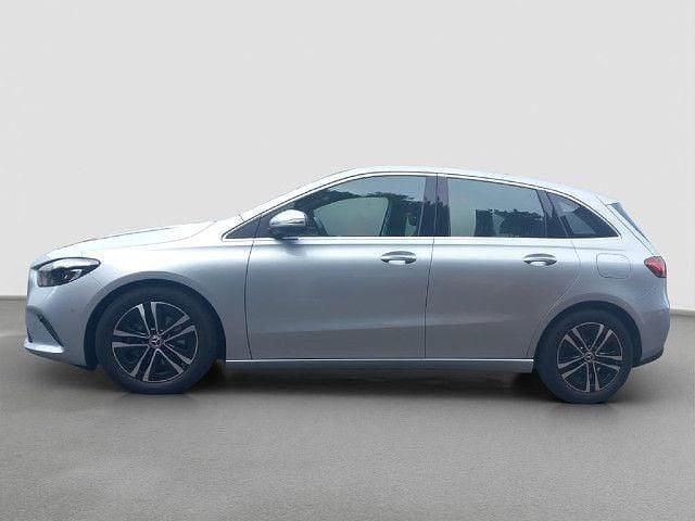 Gebraucht 2024 Mercedes B180 Van / Kleinbus | 27.480 € (Guter Preis) - Bild 1/4