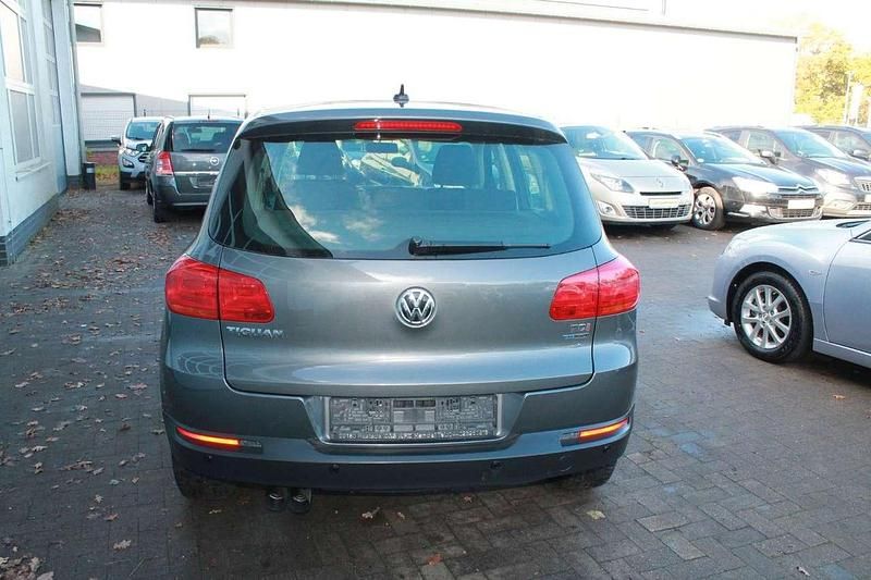 Gebraucht VW Tiguan Trendline 110 PS (80 kW) 2014 Grau SUV