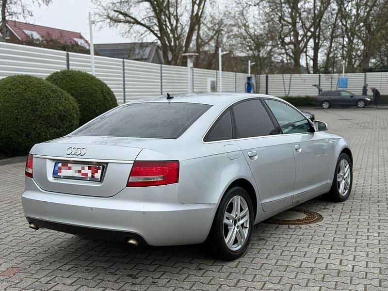 Second-hand Audi A6 224 CP (164 kW) 2004 Argintiu Berlinǎ