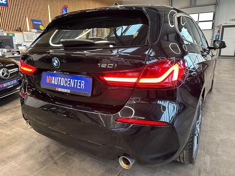 Gebraucht BMW 120 Advantage 178 PS (130 kW) 2021 Schwarz Kleinwagen