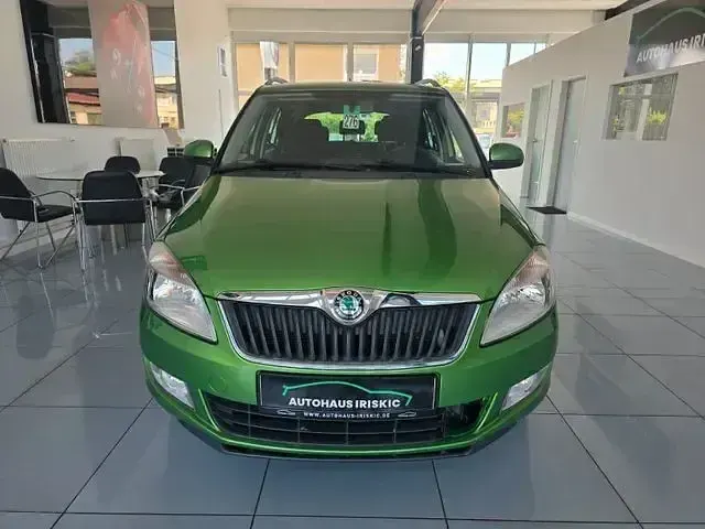 Gebraucht Skoda Fabia Family 86 PS (63 kW) 2013 Grün Kombi