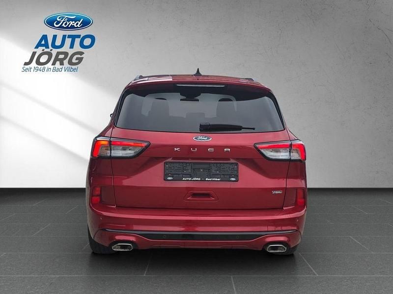 Gebraucht Ford Kuga ST-Line 224 PS (164 kW) 2021 Rot SUV
