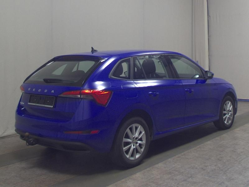 Gebraucht Skoda Scala Ambition 150 PS (110 kW) 2022 Blau Kleinwagen