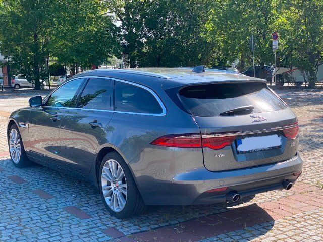 Gebraucht Jaguar XF 241 PS (177 kW) 2018 Gelb Limousine