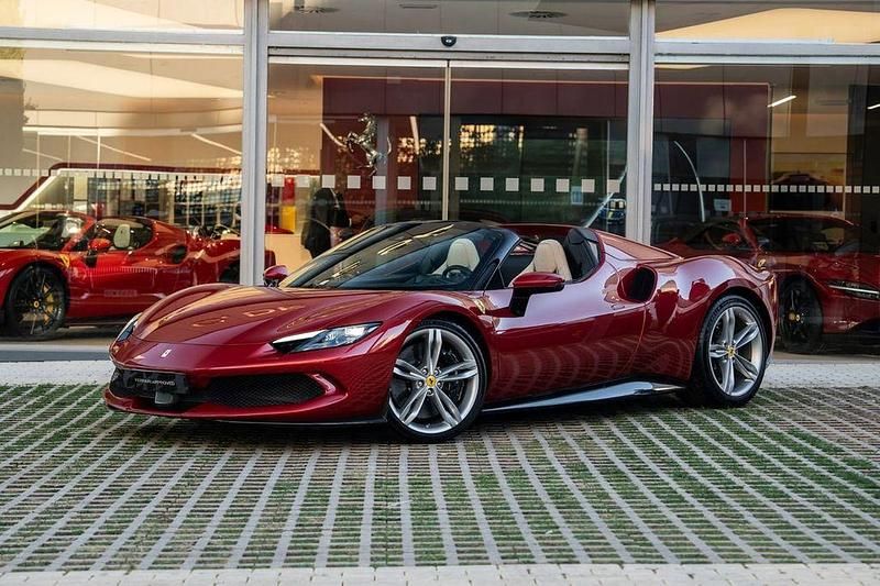 Gebraucht Ferrari 296 840 PS (617 kW) 2022 Rot
