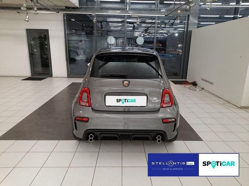 Gebraucht Abarth 695 179 PS (131 kW) 2024 Grau Kleinwagen