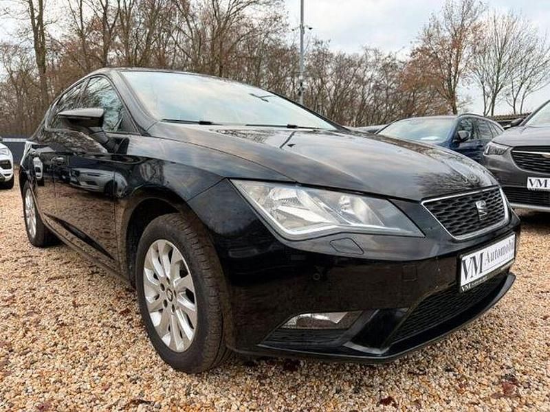 Second-hand Seat Leon Style 110 CP (80 kW) 2016 Negru Berlinǎ