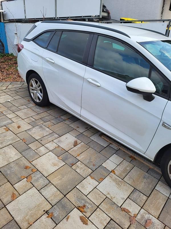 Gebraucht Opel Astra 110 PS (80 kW) 2016 Weiß Kombi