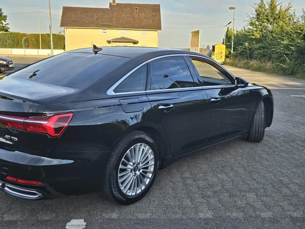 Gebraucht Audi A6 Comfort 204 PS (150 kW) 2020 Schwarz Limousine