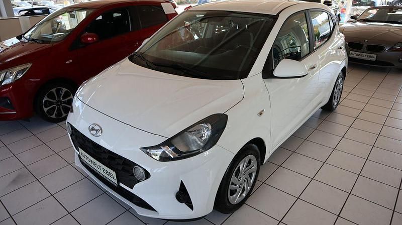 Weiß Gebraucht 2020 Hyundai i10 Select Kleinwagen | 10.410 € (Etwas zu teuer) - Bild 1/4
