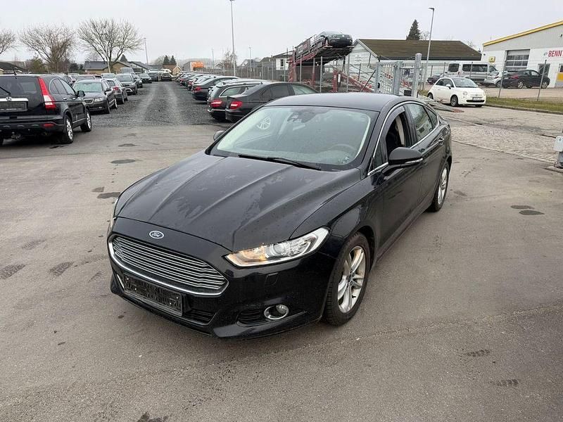 Gebraucht Ford Mondeo Titanium 150 PS (110 kW) 2015 Schwarz Limousine