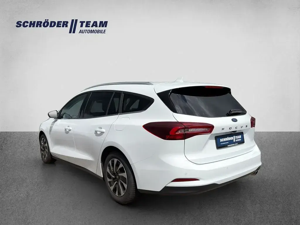 Gebraucht Ford Focus Titanium 116 PS (85 kW) 2025 Weiß Kombi