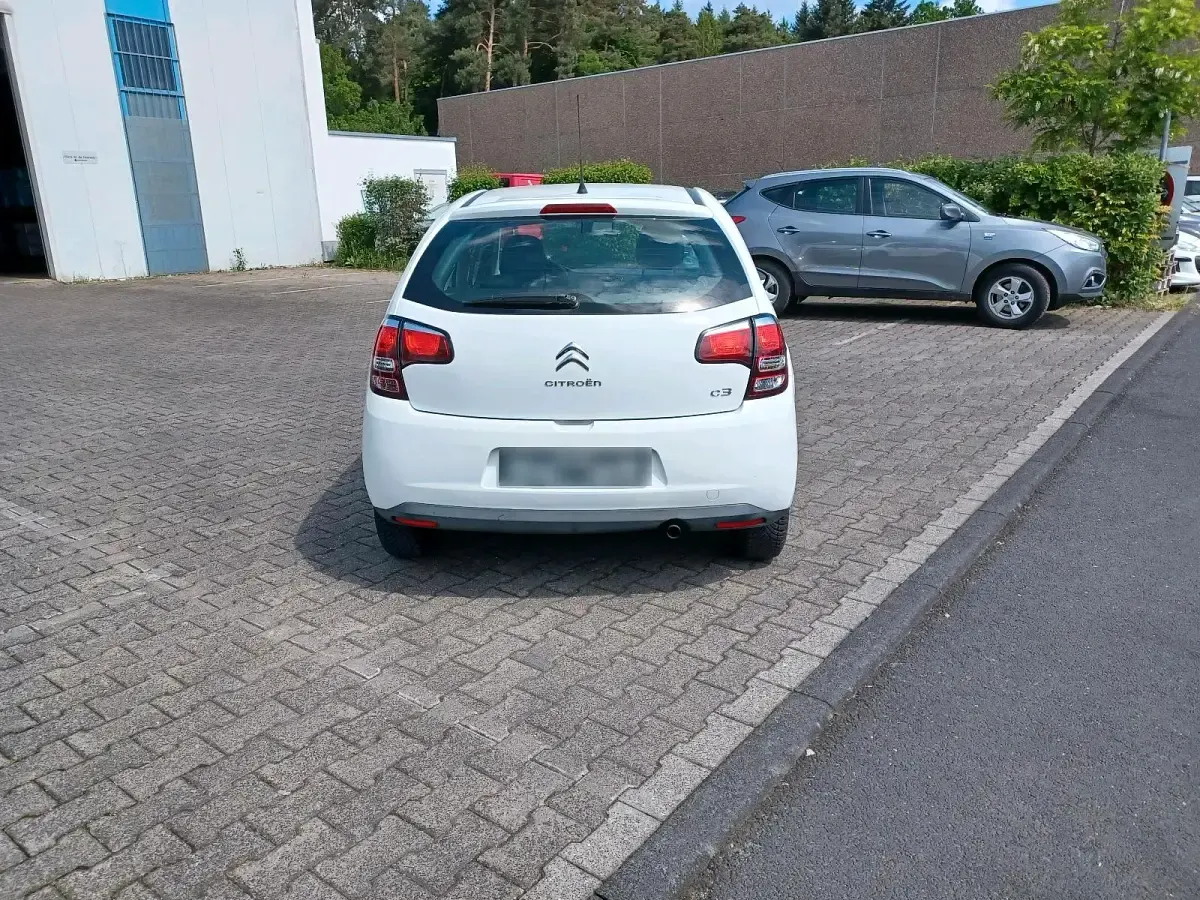 Gebraucht Citroën C3 65 PS (47 kW) 2014 Weiß Kleinwagen