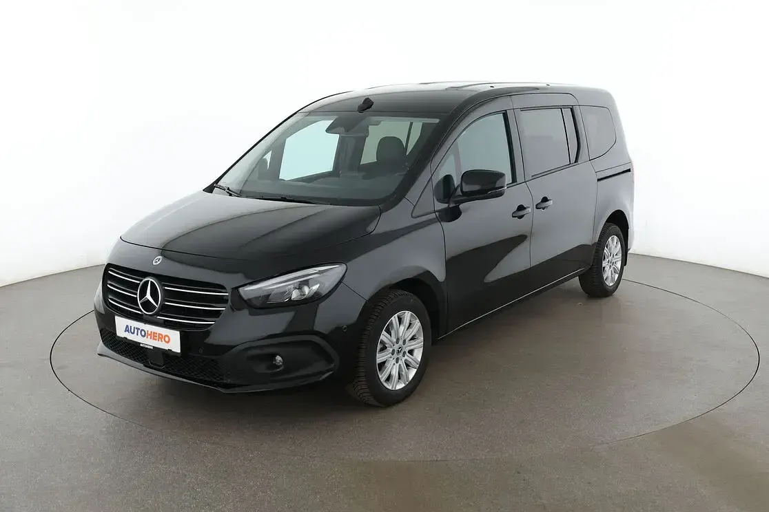 Gebraucht Mercedes T180 Progressive 131 PS (96 kW) 2025 Van / Kleinbus