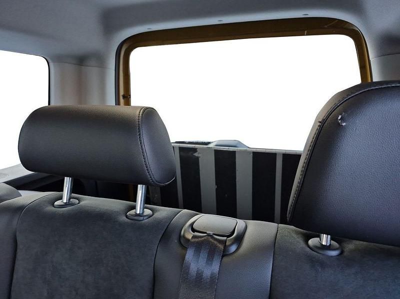 Gebraucht VW Caddy Highline 131 PS (96 kW) 2020 Gelb Van / Kleinbus