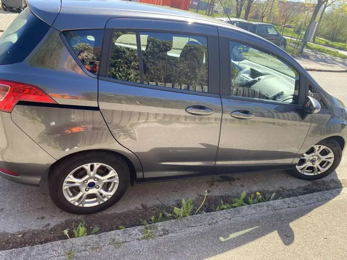 Gebraucht Ford B-MAX SYNC Edition 101 PS (74 kW) 2016 Van / Kleinbus
